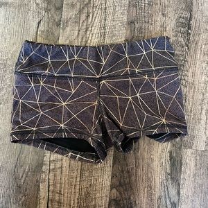 Fleo Shorts